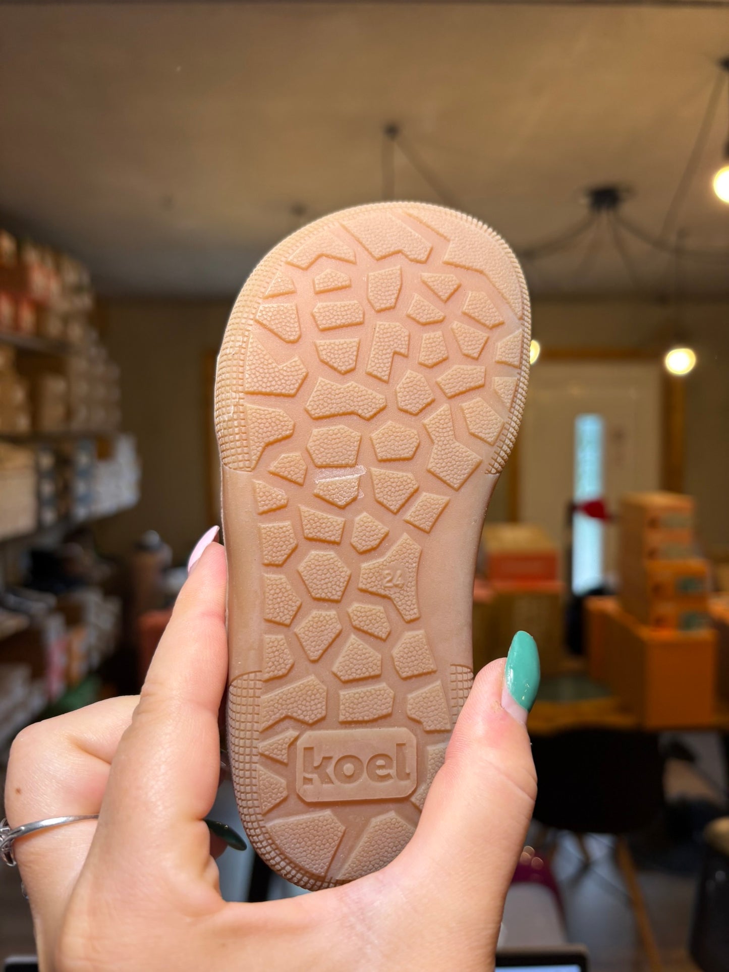 Koel Daniel Vegan