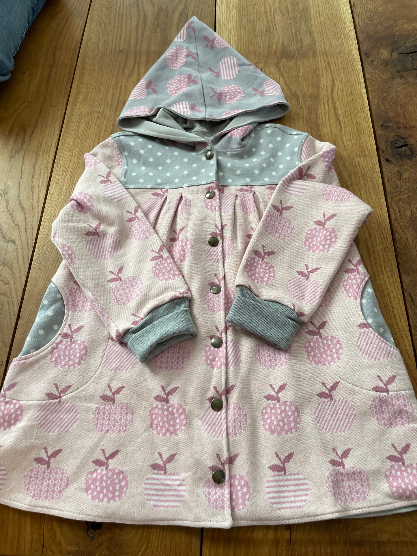 Jacke Gr. 116 (Gebrauchtware/Sonderregelung)