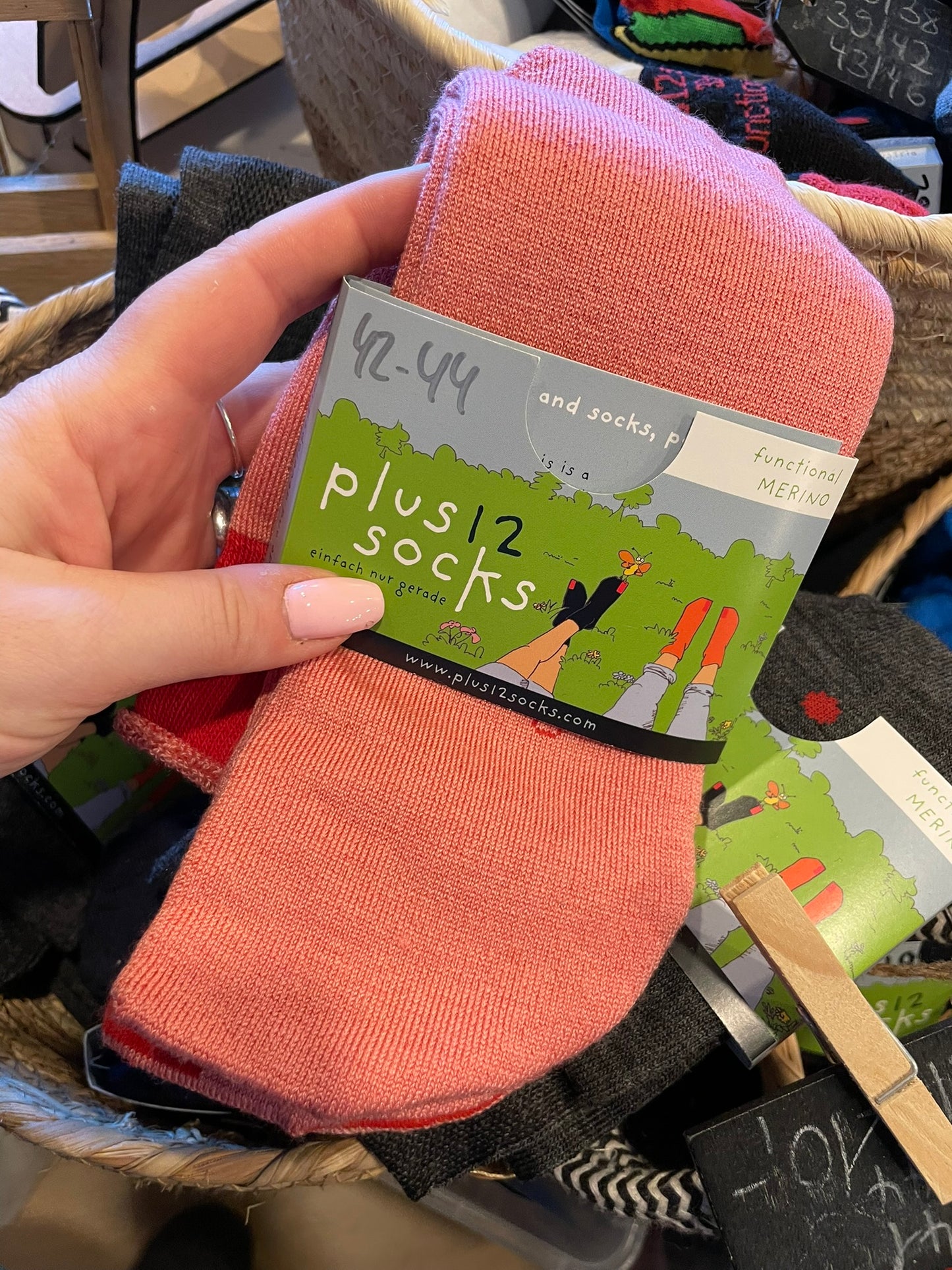 Plus12socks mit Wolle Rot (Mittel lang)