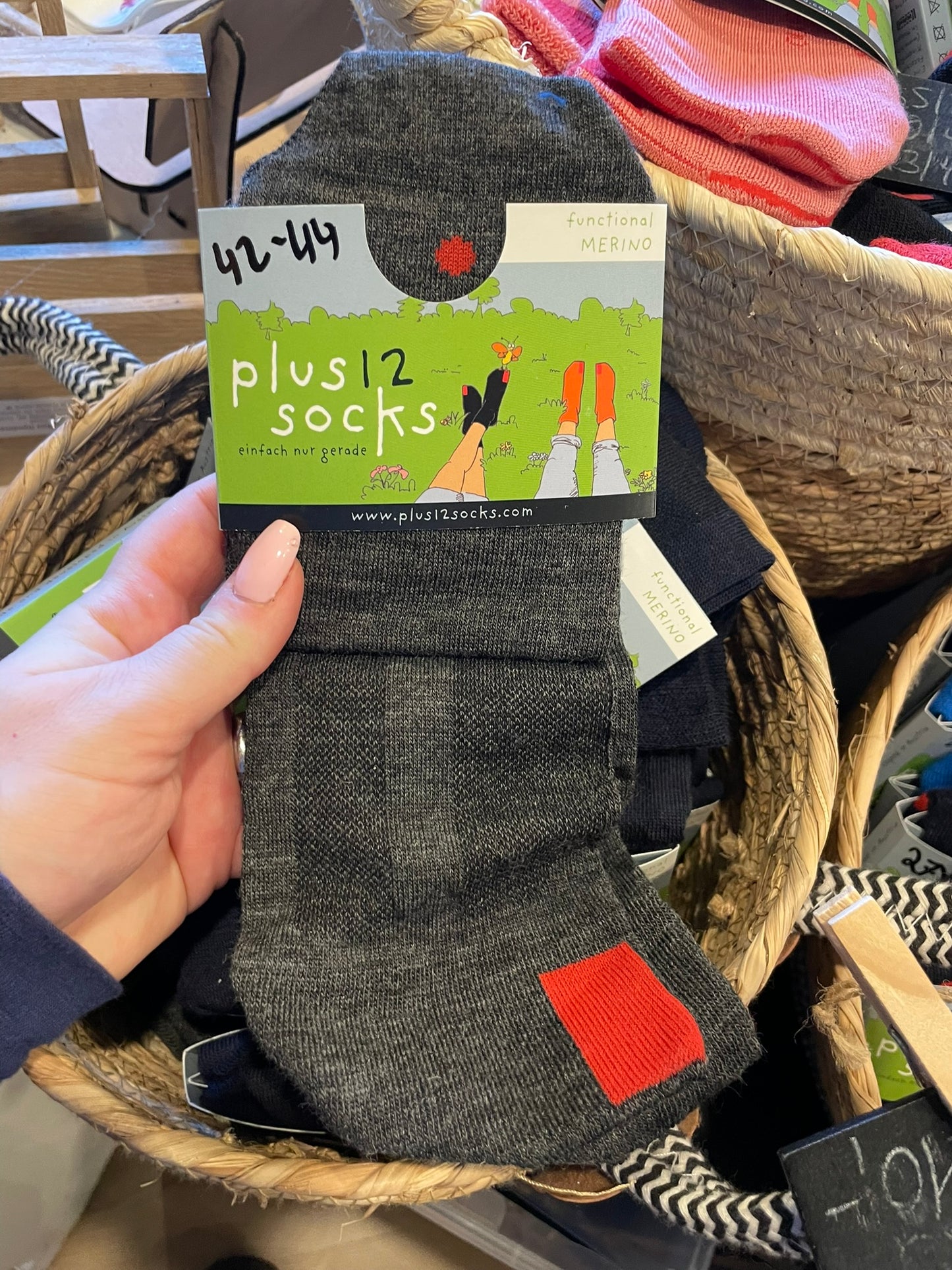 Plus12socks mit Wolle Grau (lang)